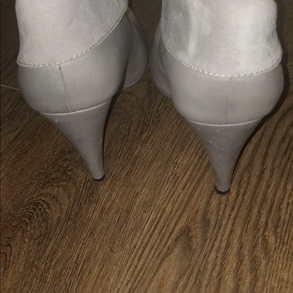 Boots - Picture 5 of 6